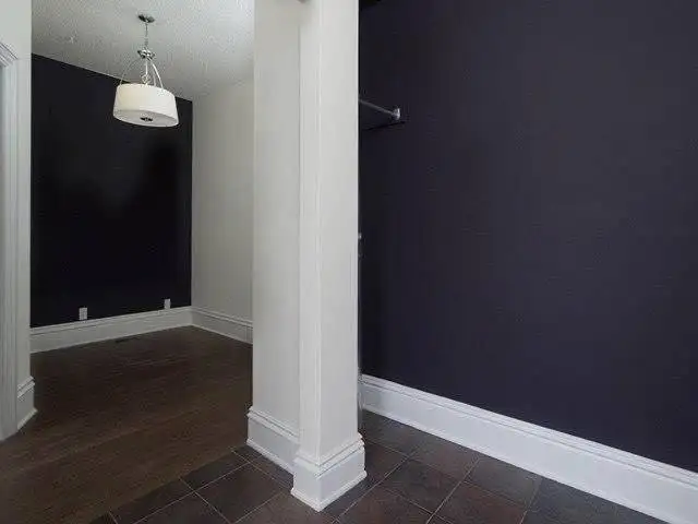 1 Spacious Room in a Shared Galt Apartment! (Room 3) in Long Term Rentals in Cambridge - Image 12