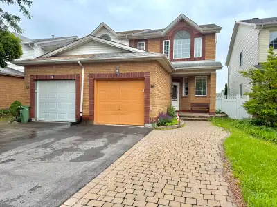 Ottawa, Carson Grove. Available September 1st, this spacious END UNIT Townhouse for rent in the desi...