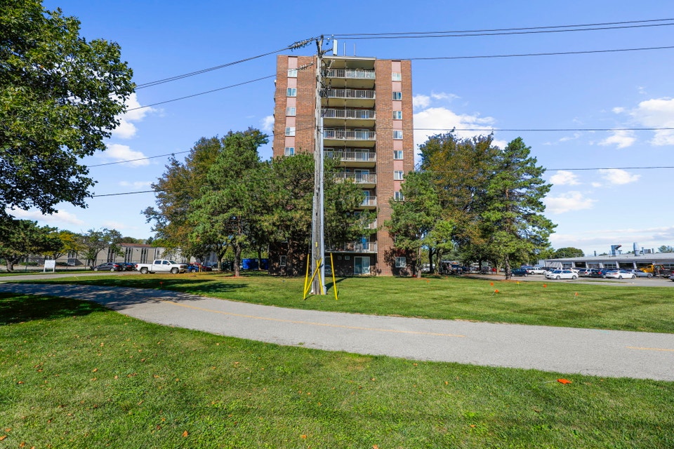 Chatham Tower Apartments - 1 Bedroom, 1 Bath B Apartment for Ren 2