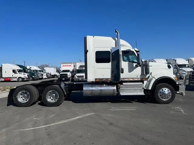 2023 International HX 520 565 HP | 56\" Highrise Sleeper! in Heavy Trucks in Hamilton - Image 7