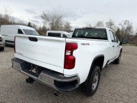 2020 Chevrolet Silverado 2500HD 4x4, 8 Ft. Box with power windows, power locks, power steering, auto... (image 4)
