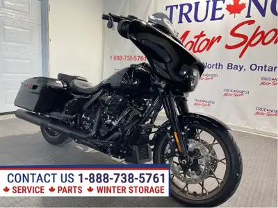 Check out this Canadian STREET GLIDE ST 117 with just 5,870 km at True North Motor Sports! Hot Rod B...