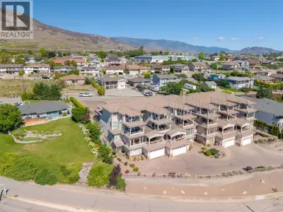 EXECUTIVE TOWNHOME WITH SPECTACULAR OSOYOOS LAKE VIEWS! Ideally located just minutes from downtown O...