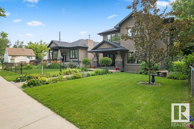 10347 147 ST NW Edmonton, Alberta in Houses for Sale in Edmonton