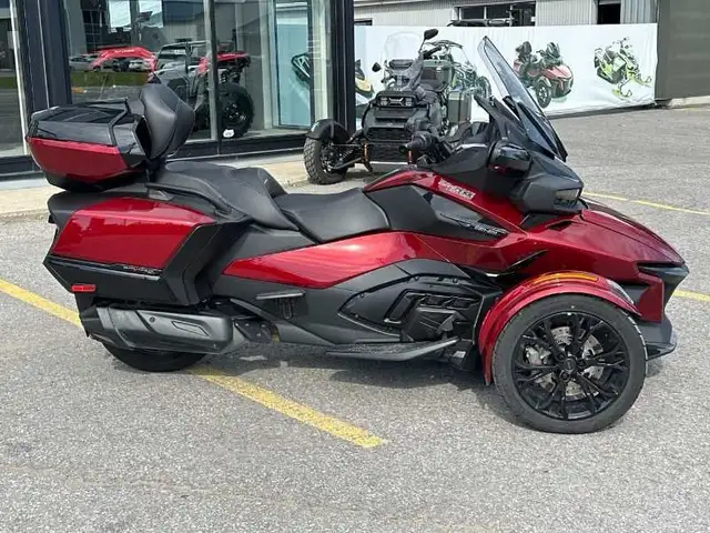 2025 CAN-AM Spyder RT Limited SE6 in Sport Touring in Lanaudière - Image 3