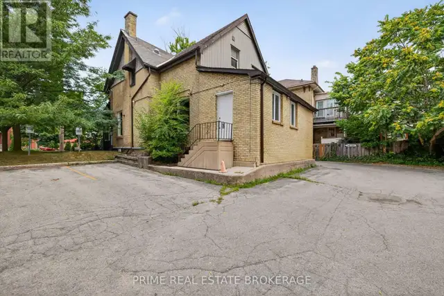 UPPER - 281 OXFORD STREET E London East (East F), Ontario in Commercial & Office Space for Rent in London - Image 13