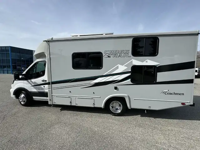 2024 Cross Trail 20BH in RVs & Motorhomes in Penticton - Image 8
