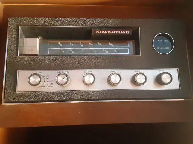 Stereo Console Solid state! Complete in General Electronics in City of Toronto - Image 6