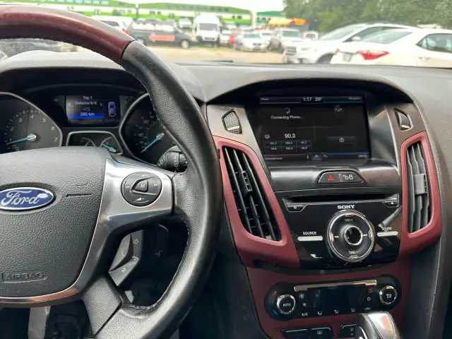 2013 Ford Focus Titanium Navigation Leather in Cars & Trucks in Oakville / Halton Region - Image 14