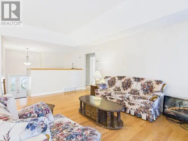 UPPER - 378 DUNCAN PLACE Kincardine, Ontario in Long Term Rentals in Owen Sound - Image 7