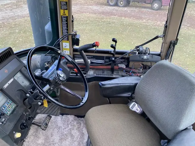 1993 John Deere 4WD Tractor 8770 in Farming Equipment in Edmonton - Image 7