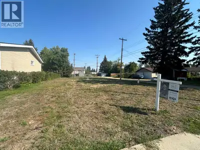 Serviced Lot Zoned R2 READY For a DUPLEX / SECONDARY SUITE, standard home or modular! This 50x125 Lo...