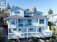 329 McLean St S Campbell River, British Columbia