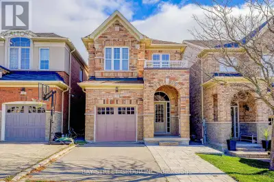 51 WOODVILLE DRIVE Vaughan (Patterson), Ontario