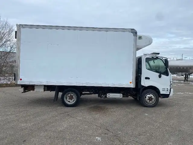 2018 Hino Truck 195 FROZEN in Heavy Trucks in Saskatoon - Image 16