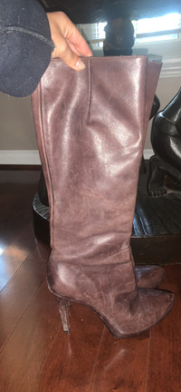 Guess boots
