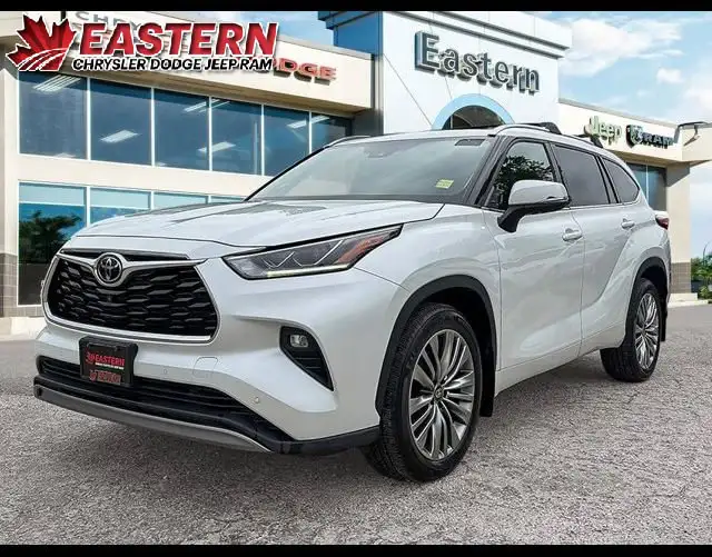 2022 Toyota Highlander | Platinum | Apple CarPlay and Android