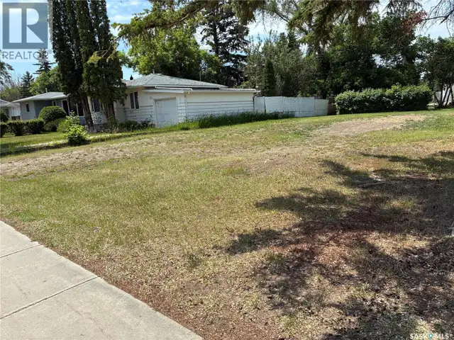 613 P AVENUE N Saskatoon, Saskatchewan in Land for Sale in Saskatoon - Image 2