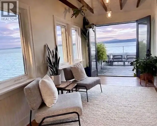 5696 Island Hwy S Union Bay, British Columbia in Houses for Sale in Comox / Courtenay / Cumberland - Image 6