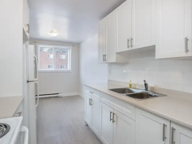 Port Elgin 2 Bedroom Apartment for Rent: in Long Term Rentals in Owen Sound - Image 6