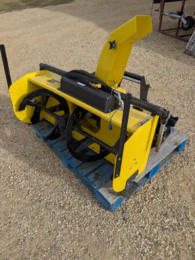 John Deere 47" snowblower package, View more