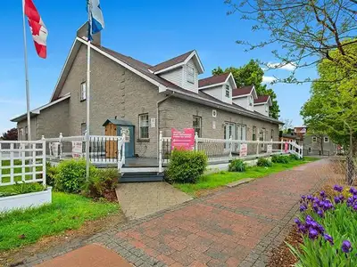 Spacious Commercial Space for Rent, Over 2,000 sqf. Basement Recently renovated space located in the...