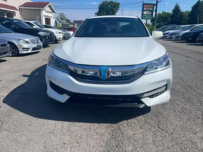 Anti-Lock Brakes;Driver Air Bag;Fog Lights;Passenger Air Bag;Security System;Side Air Bag;Traction C...