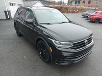 R-Line Black Edition 4Motioin All Wheel Drive Leather Interior Panoramic Sunroof Digital Cockpit App... (image 6)