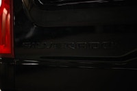 Treat yourself to the features you deserve in the well optioned, locally owned & serviced 2024 Silve... (image 8)