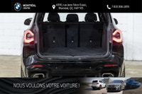 *English below* *Français:* Ce superbe BMW X3 xDrive30i affiche une allure sophistiquée avec sa carr... (image 6)
