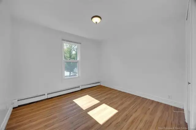 32 Cedar Grove Crescent - 2 Upper Bedroom Unit in Saint John in Long Term Rentals in Saint John - Image 6
