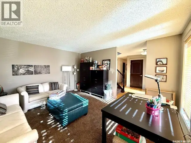 626 4th AVENUE W Kindersley, Saskatchewan in Houses for Sale in Saskatoon - Image 9