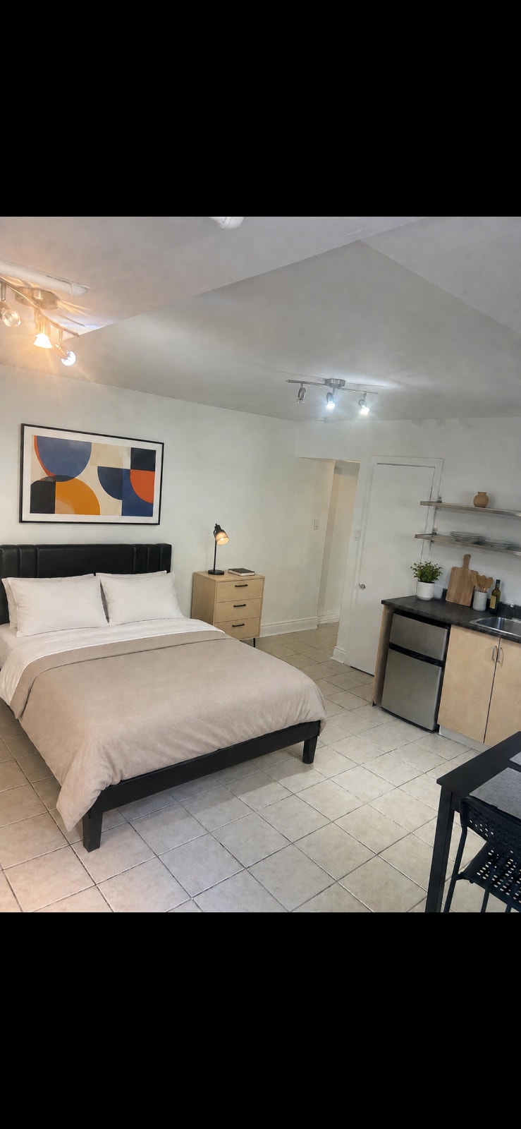 U d M,  HEC 1 1/2 Bachelor — photo 3
