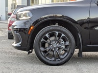 This Dodge Durango has a powerful Regular Unleaded V-6 3.6 L/220 engine powering this Automatic tran... (image 8)