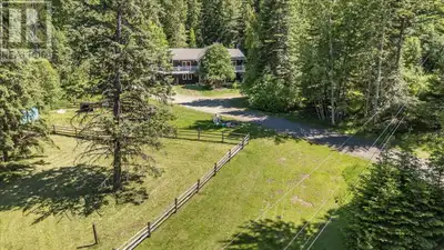 First time on the market! This lovingly cared-for 4+ bedroom home sits on over 21 acres in the sough...