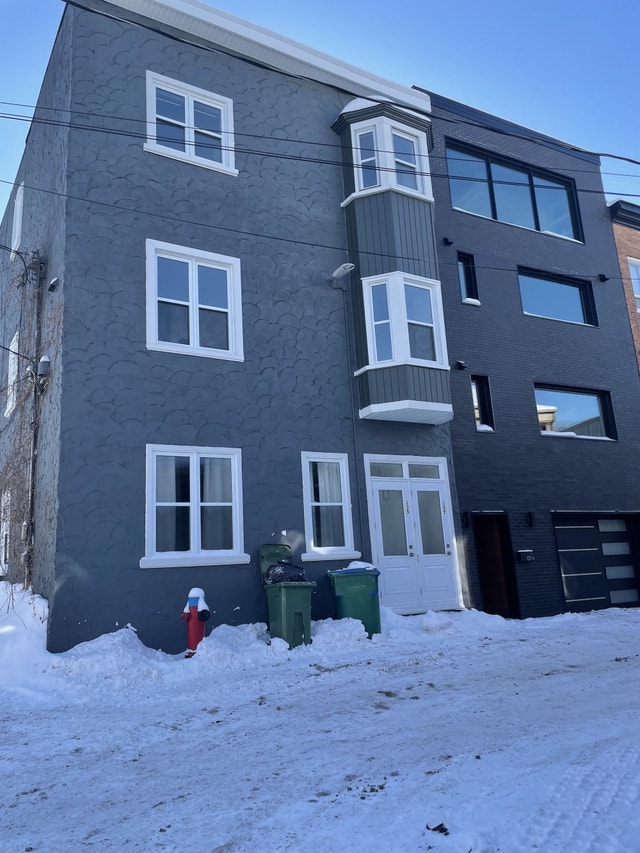 Beau studio grandeur 2 1/2, Montcalm juillet Locations longue durée Ville de Québec Kijiji