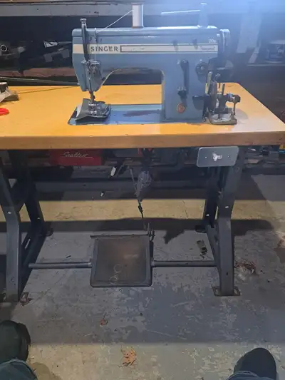 SINGER 20U PRO SEWING MACHINE, View more