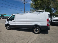Perfect Auto CLEAN CARFAX - LOW ROOF - 148 WHEEL BASE - ROOF RACK - 3.5 L GAS - RWD - BACK UP CAMERA... (image 1)