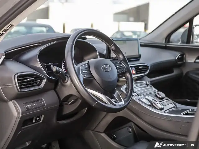 2023 Hyundai Santa Fe Preferred w/Trend Package Low Km | Leat...5905358261118668812