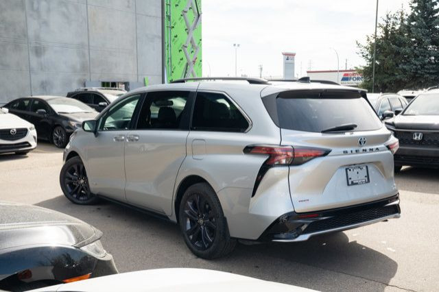 2021 Toyota Sienna XSE in Cars & Trucks in Edmonton - Image 3