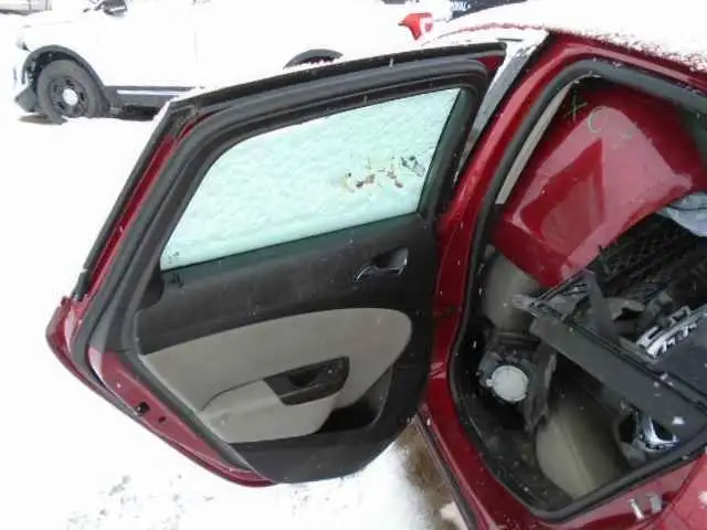 2016 Buick Verano Base in Cars & Trucks in Barrie - Image 12