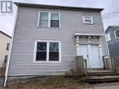 This spacious 2-unit duplex at 180-182 Winslow Street presents a prime opportunity for owner occupan...