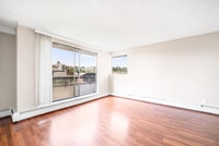 Virtual Open House: Please view our available units by clicking on the virtual tour below. Large, ne... (image 1)