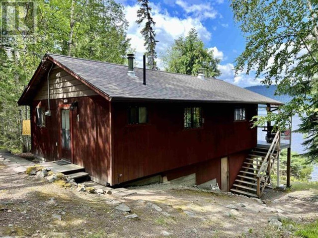 7591 S CANIM LAKE ROAD Canim Lake, British Columbia in Houses for Sale in 100 Mile House - Image 2
