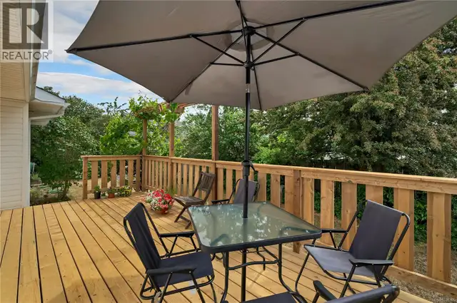 755 Kit Cres Campbell River, British Columbia in Houses for Sale in Campbell River - Image 28