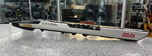 Akai EWI 4000s MIDI Wind Instrument in Woodwind in City of Toronto - Image 2