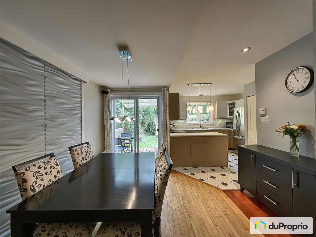 $570,000 - Townhouse for sale in Longueuil (Vieux-Longueuil) — photo 3