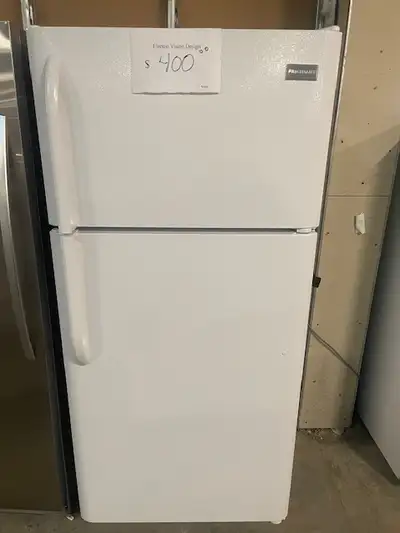 Réfrigérateur blanc 30'' standard Frigidaire, View more