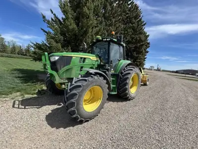 John Deere 6.8L 155HP, 20/20 40K w/ Power Quad Plus, Diff Lock & LH Reverser, MFWD w/ TLS Suspension...