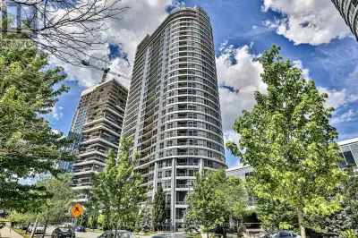 Luxury Tridel Condo, Very Well Layout With 2 Bedrooms Plus Den, 2 Bath, Spacious Living Room. Den ca...